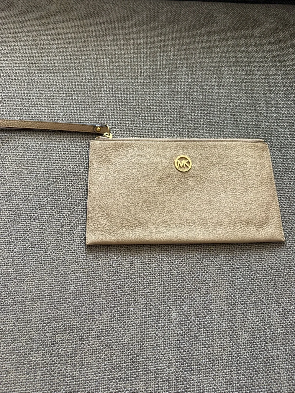 Michael Kors Tan Leather Gold Hardware Neutral Wristlet Wallet Clutch